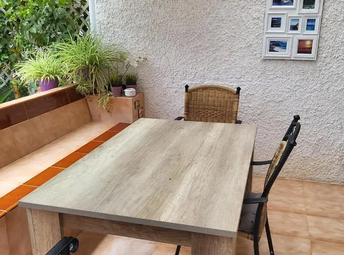 Apartmán With Garden